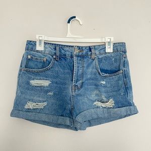 Jean shorts size 28